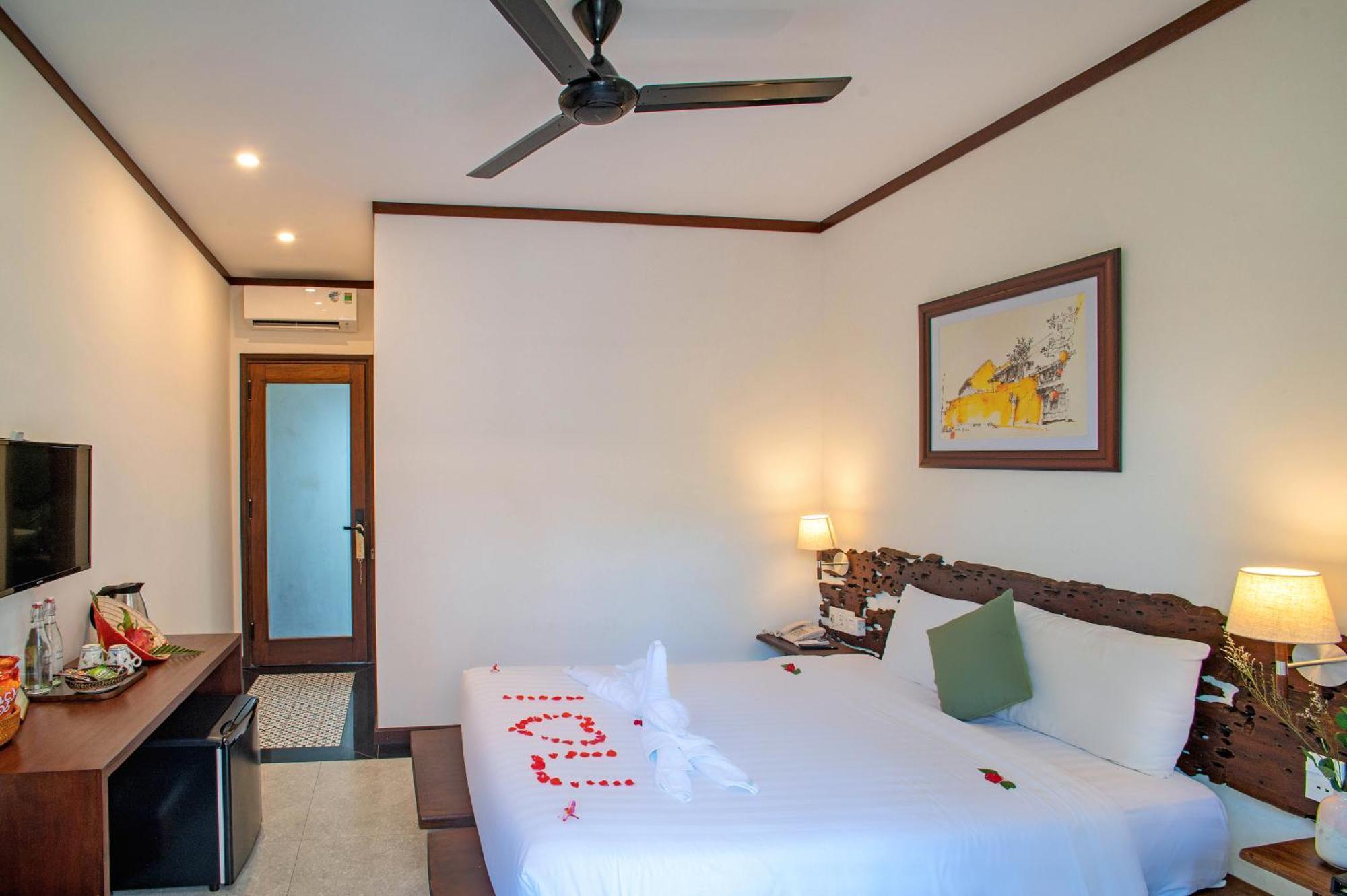 Mayci Boutique Hotel & Restaurant By Amber Hoi An Exterior photo